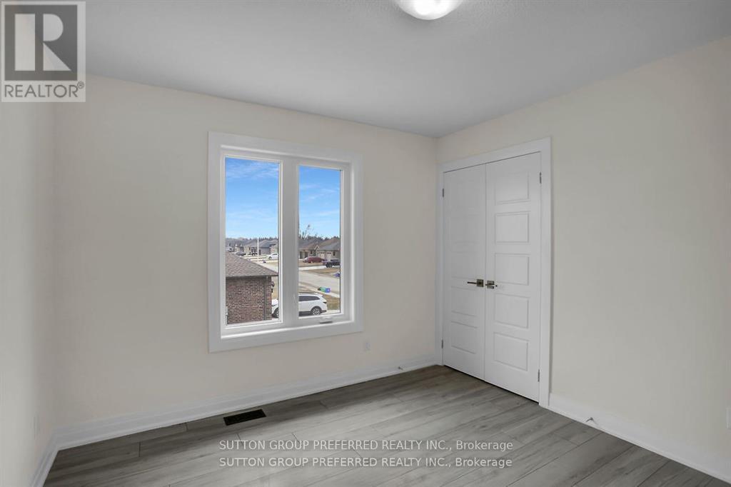 2 Bouw Place, Dutton/dunwich, Ontario  N0K 1J0 - Photo 25 - X12446490