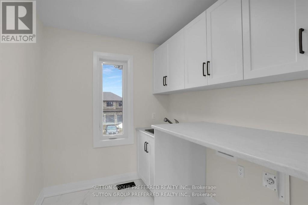 2 Bouw Place, Dutton/dunwich, Ontario  N0K 1J0 - Photo 36 - X12446490