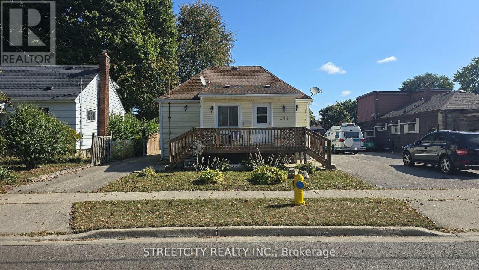 244 Vancouver Street, London East (East H), Ontario  N5W 4R8 - Photo 6 - X12446514