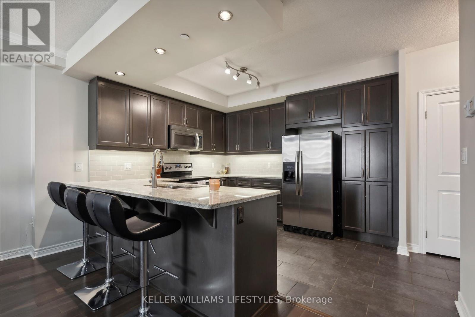 1210 - 330 Ridout Street N, London East, Ontario  N6A 0A7 - Photo 12 - X12446542