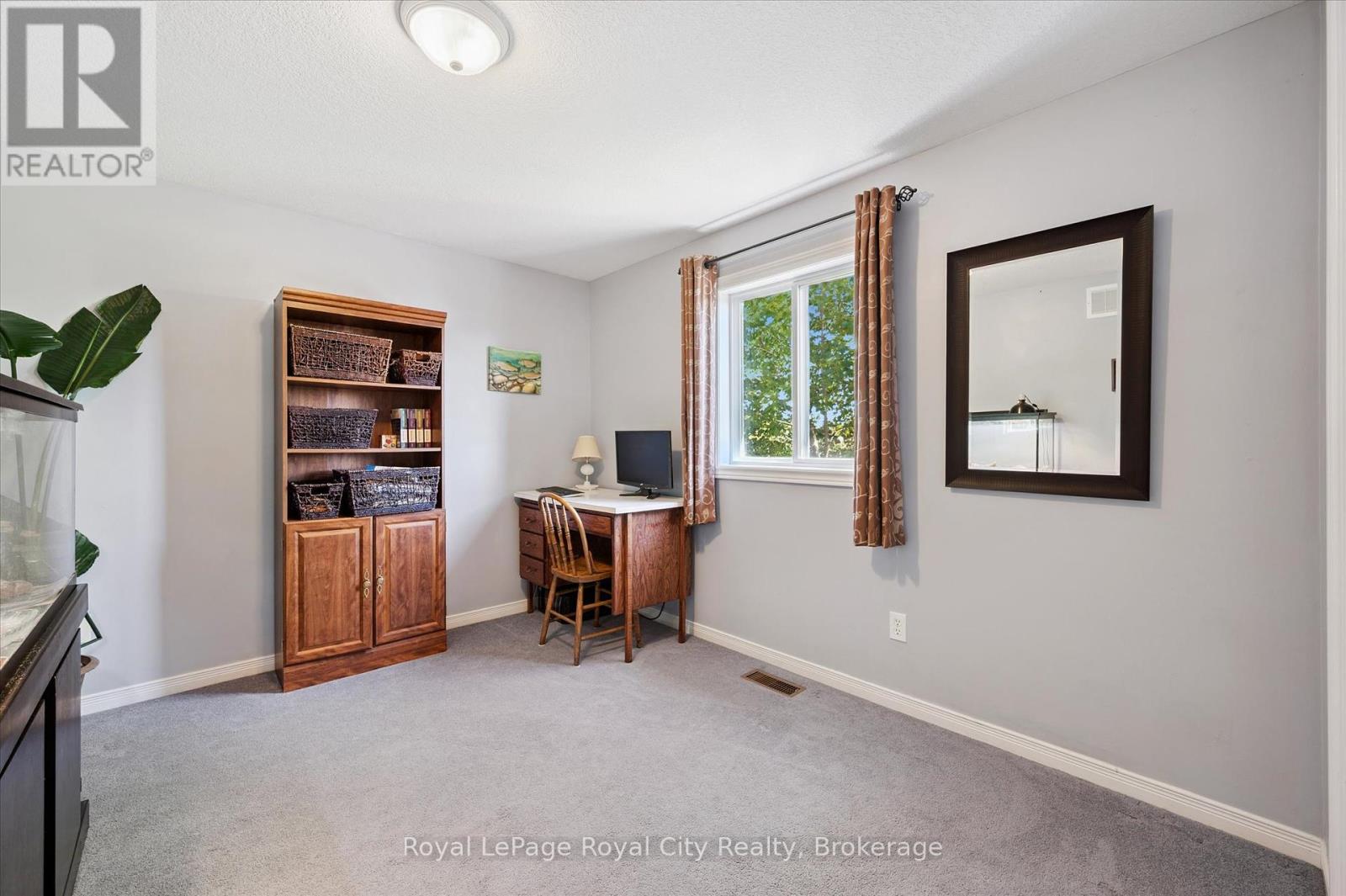 37 Shackleton Drive, Guelph, Ontario  N1E 7L3 - Photo 18 - X12446519