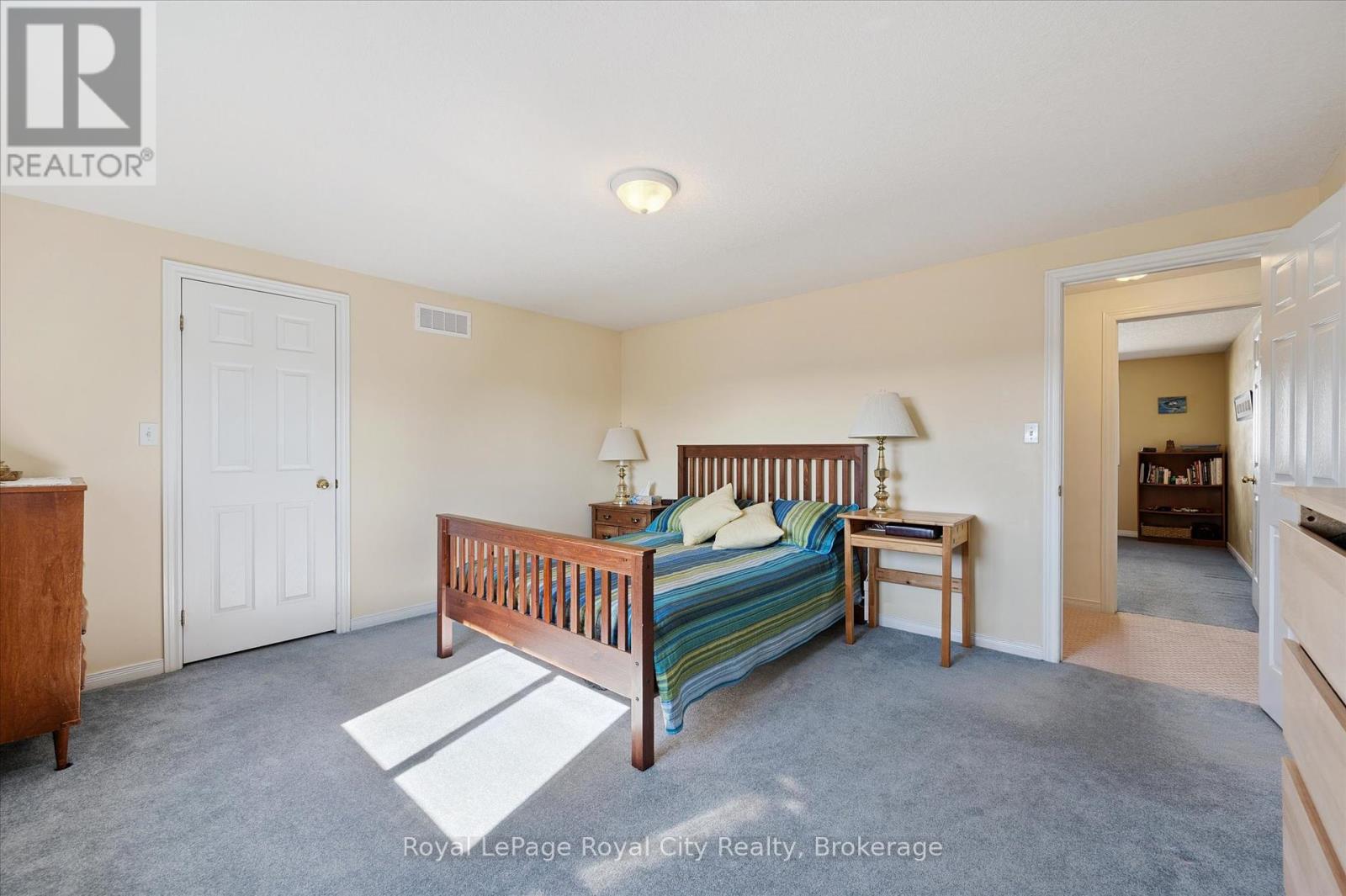 37 Shackleton Drive, Guelph, Ontario  N1E 7L3 - Photo 20 - X12446519