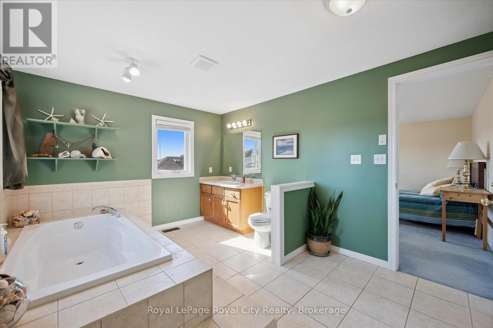 37 Shackleton Drive, Guelph, Ontario  N1E 7L3 - Photo 23 - X12446519