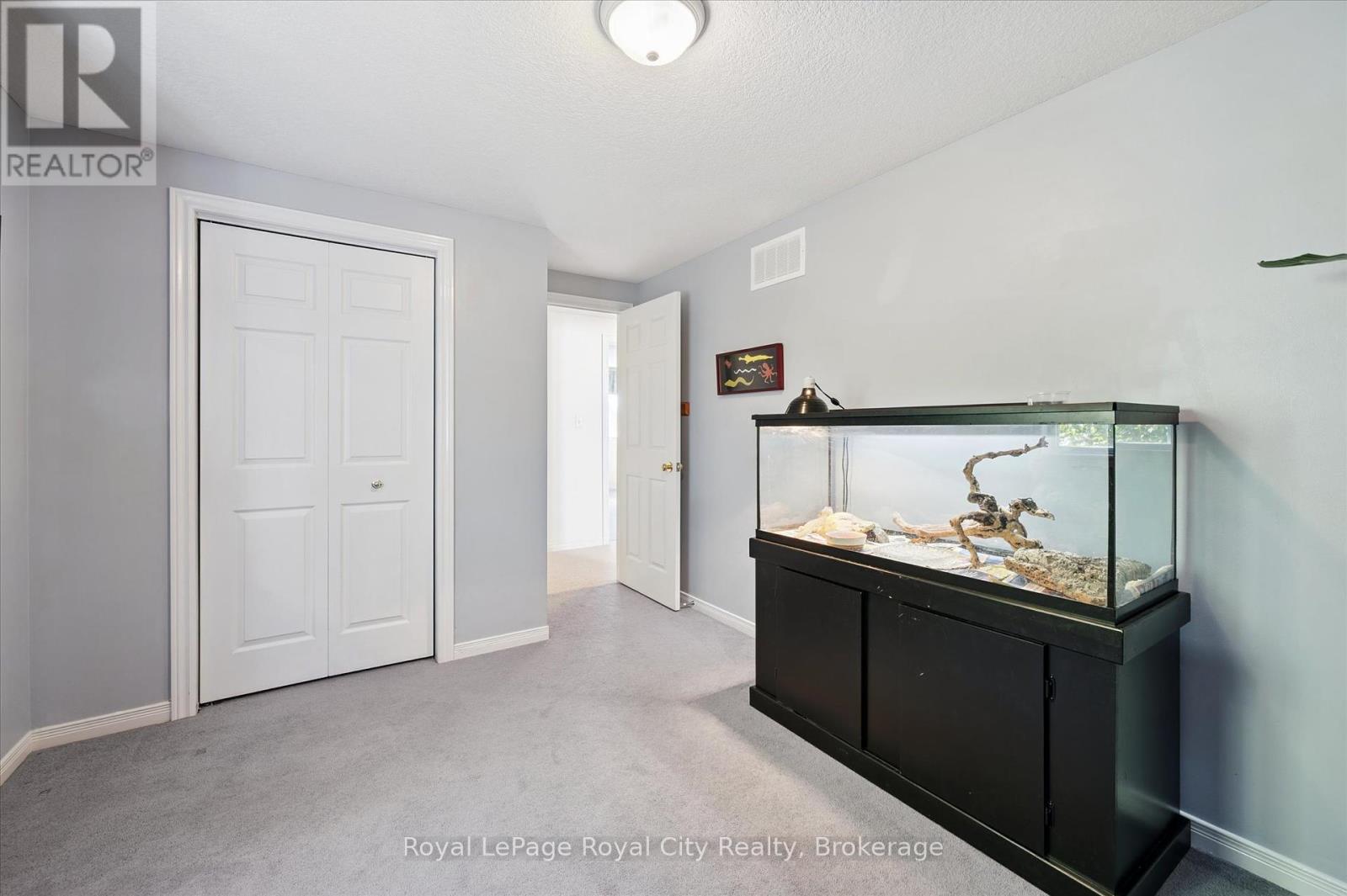 37 Shackleton Drive, Guelph, Ontario  N1E 7L3 - Photo 28 - X12446519
