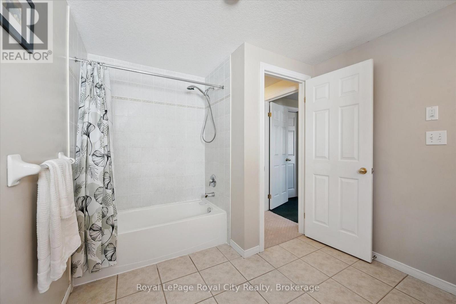 37 Shackleton Drive, Guelph, Ontario  N1E 7L3 - Photo 29 - X12446519