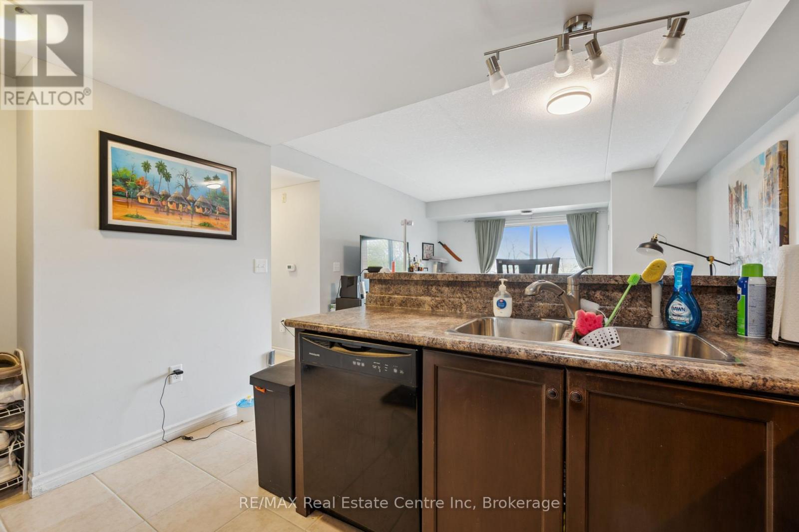 303 - 19 Waterford Drive, Guelph, Ontario  N1L 0G8 - Photo 12 - X12446528