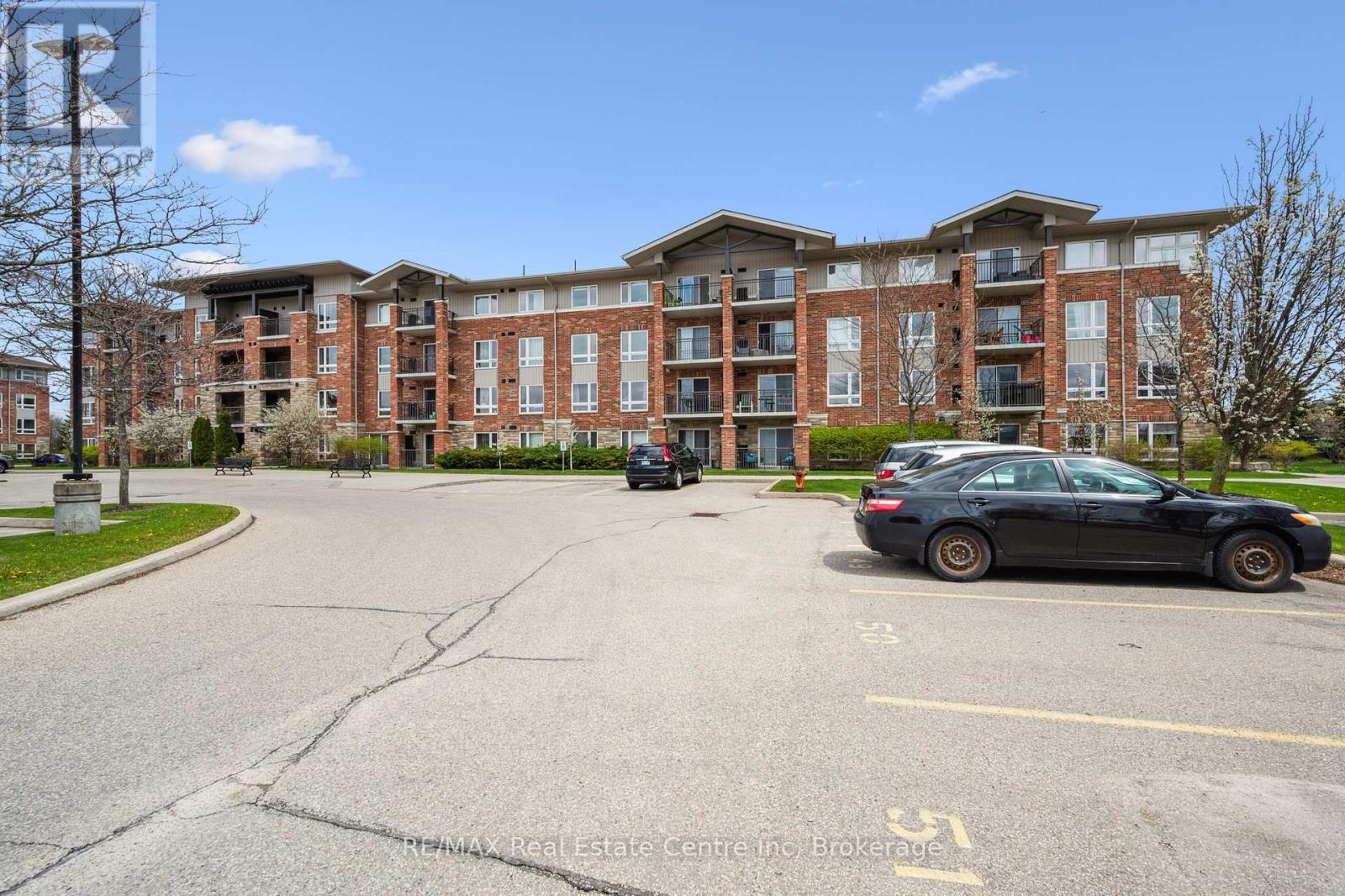 303 - 19 Waterford Drive, Guelph, Ontario  N1L 0G8 - Photo 3 - X12446528
