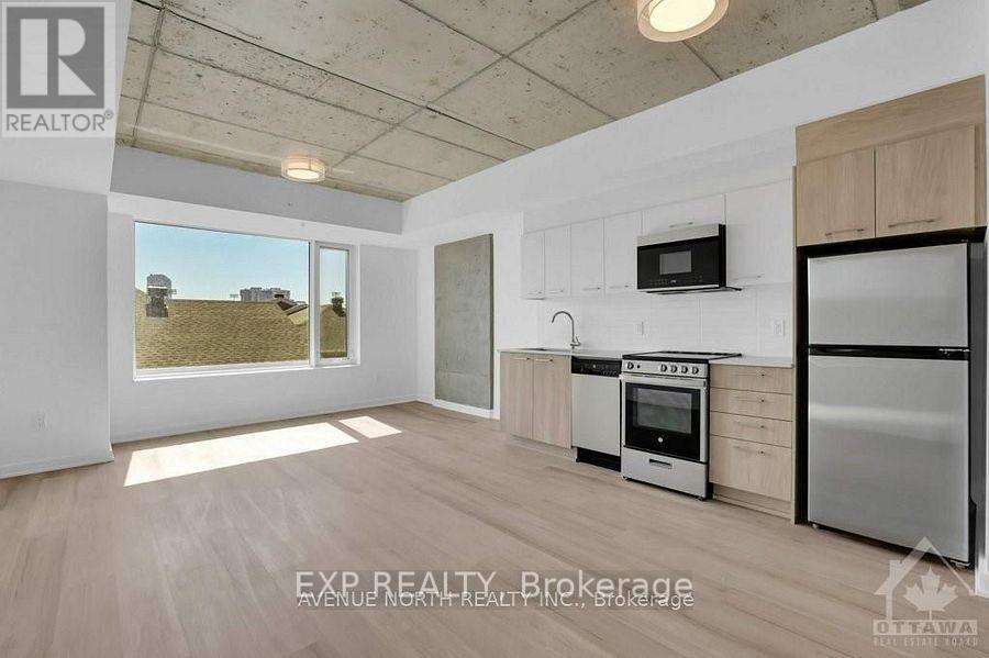 209 - 36 Robinson Avenue, Ottawa, Ontario  K1S 8N8 - Photo 2 - X12446540
