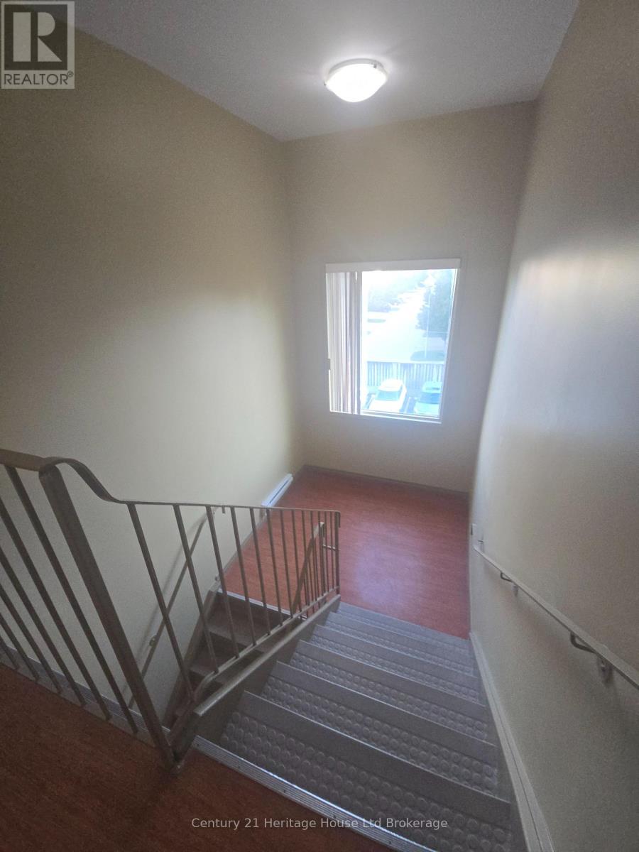 46 - 56 Hiawatha Road, Woodstock, Ontario  N4T 1P2 - Photo 3 - X12446466