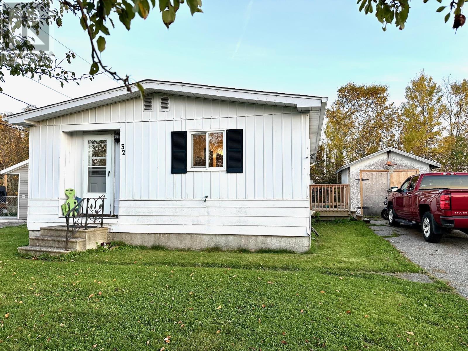 32 Cavanaugh Cres, Terrace Bay, Ontario  P0T 2W0 - Photo 1 - TB253146