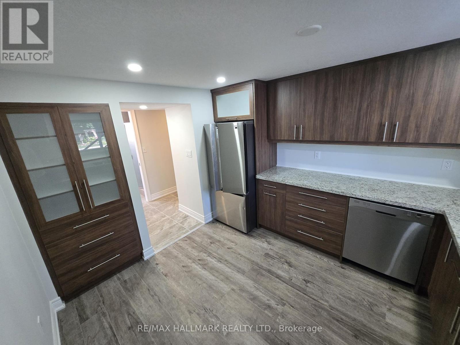 101 - 18 Summerside Crescent, Cambridge, Ontario  N1R 5S2 - Photo 16 - X12446350