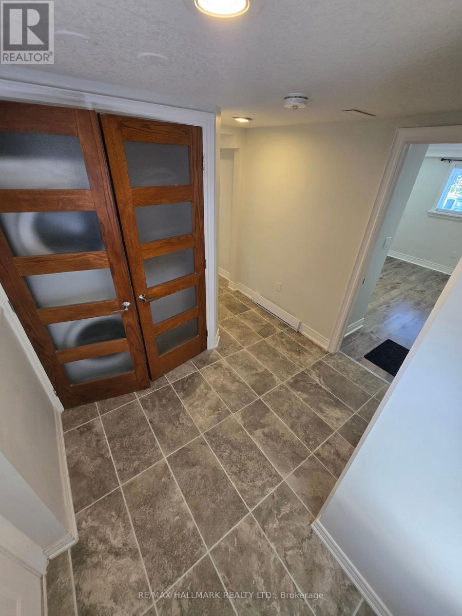 101 - 18 Summerside Crescent, Cambridge, Ontario  N1R 5S2 - Photo 5 - X12446350