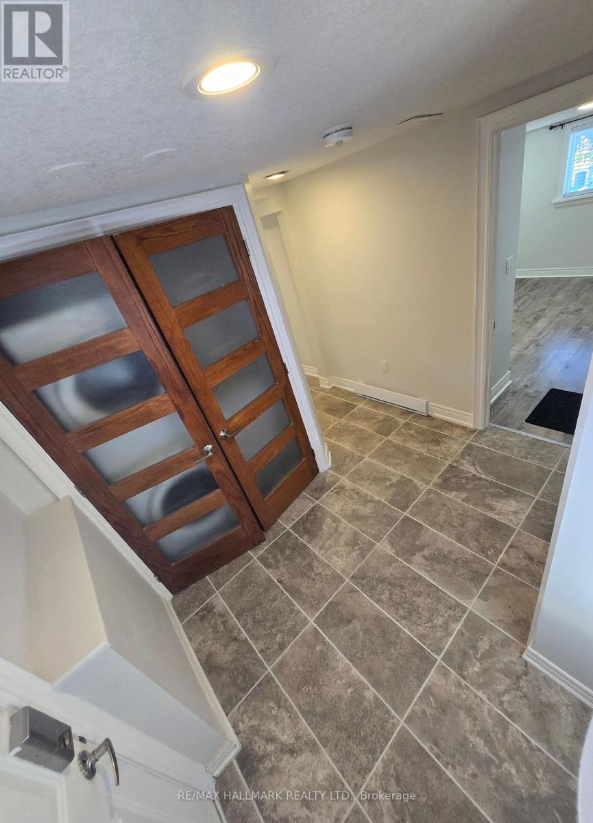 101 - 18 Summerside Crescent, Cambridge, Ontario  N1R 5S2 - Photo 6 - X12446350