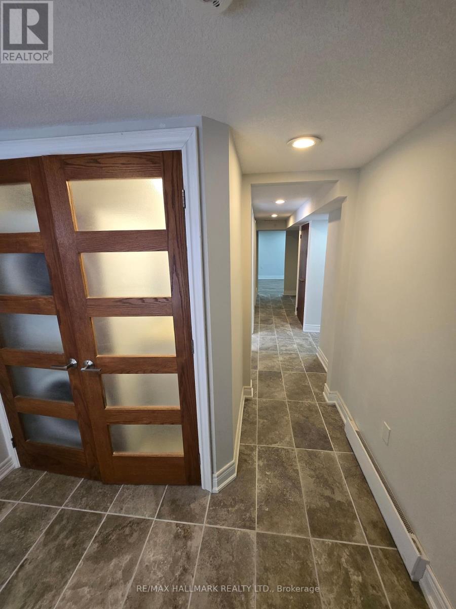 101 - 18 Summerside Crescent, Cambridge, Ontario  N1R 5S2 - Photo 9 - X12446350