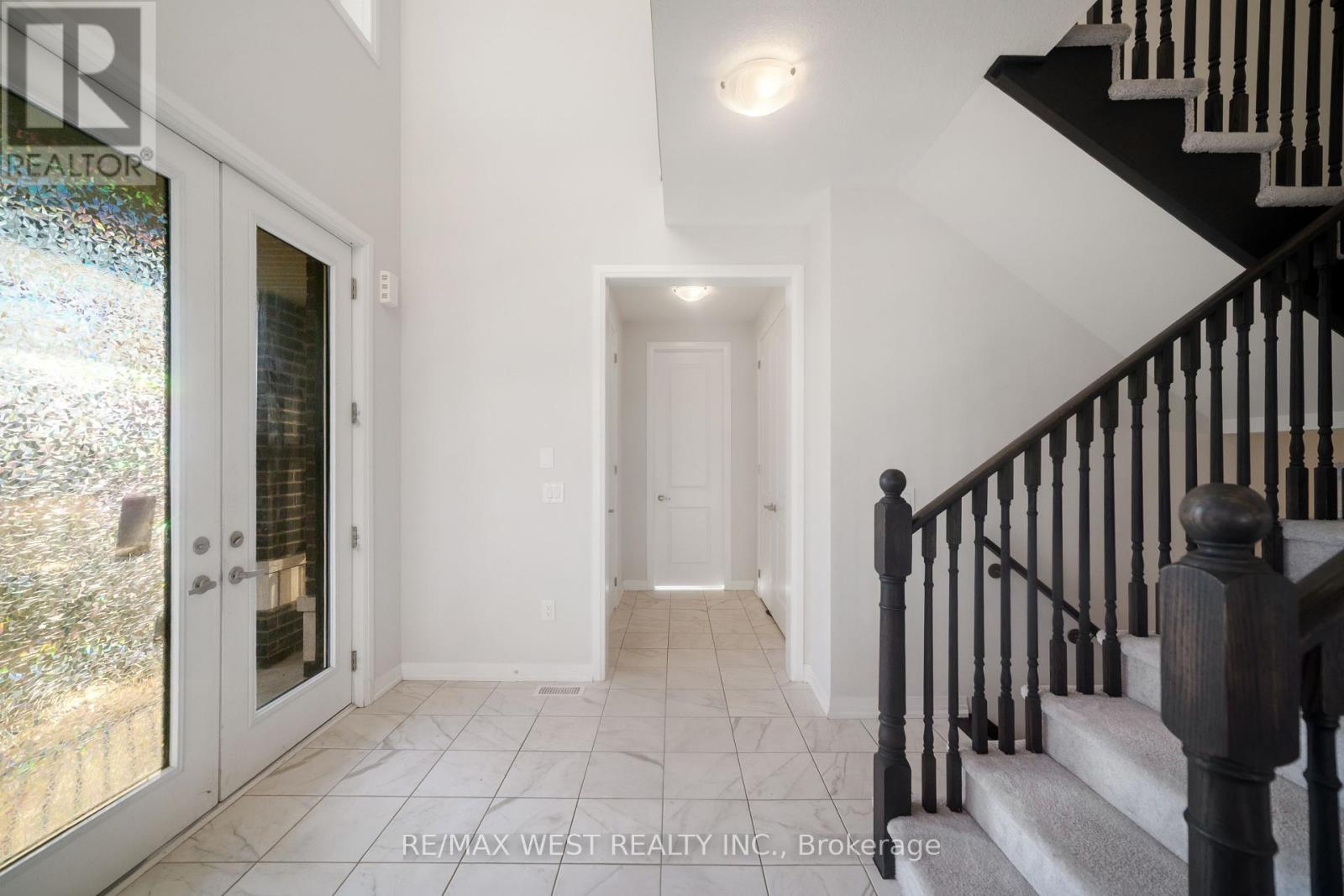 297 Bismark Drive, Cambridge, Ontario  N1S 0C6 - Photo 12 - X12446391