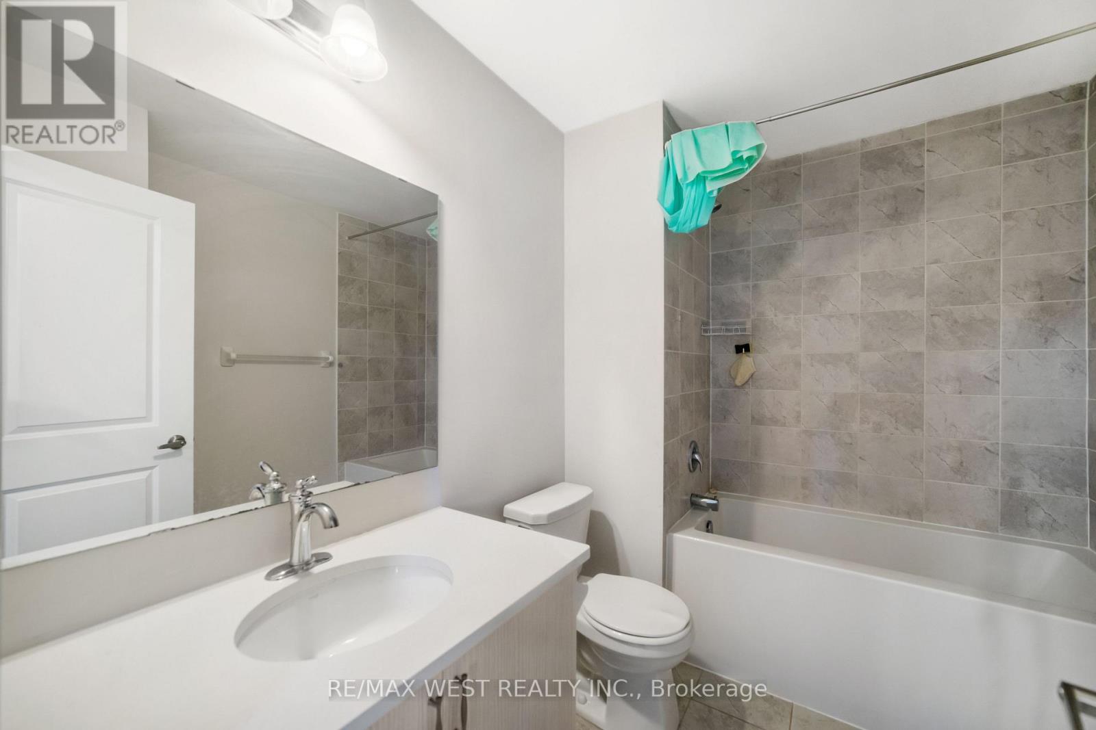 297 Bismark Drive, Cambridge, Ontario  N1S 0C6 - Photo 28 - X12446391