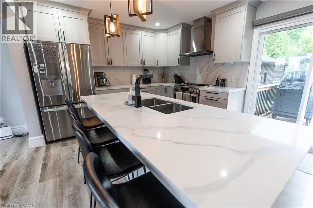 19 Russell Street, Brantford, Ontario  N3R 1Y8 - Photo 10 - 40776527