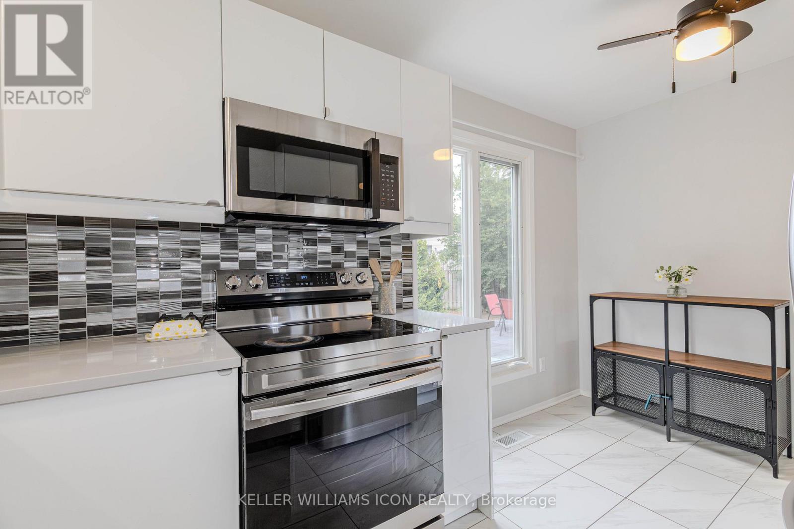 30 Turret Court, Ottawa, Ontario  K2L 2L1 - Photo 14 - X12299578