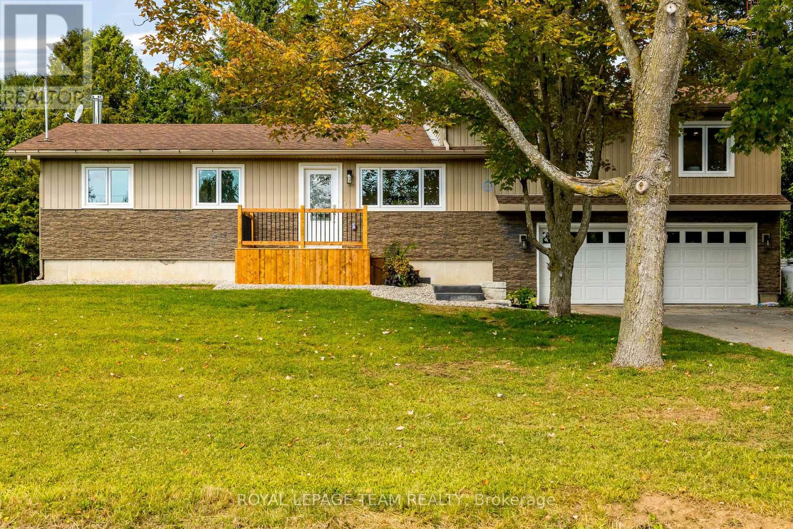 206 River View Lane, North Grenville, Ontario  K0G 1J0 - Photo 2 - X12396318