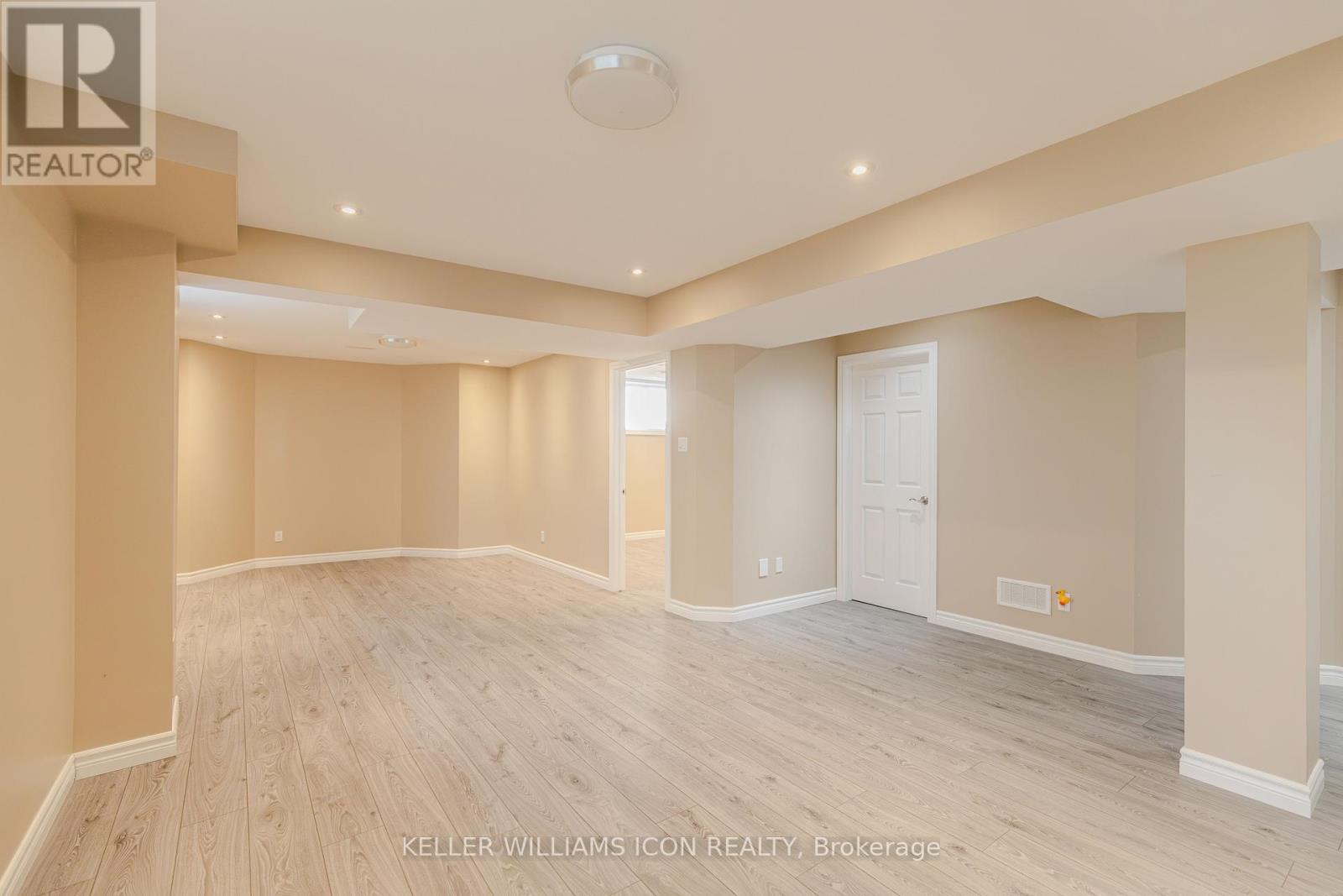 245 Kiwanis Court, Ottawa, Ontario  K1T 0H6 - Photo 41 - X12405751