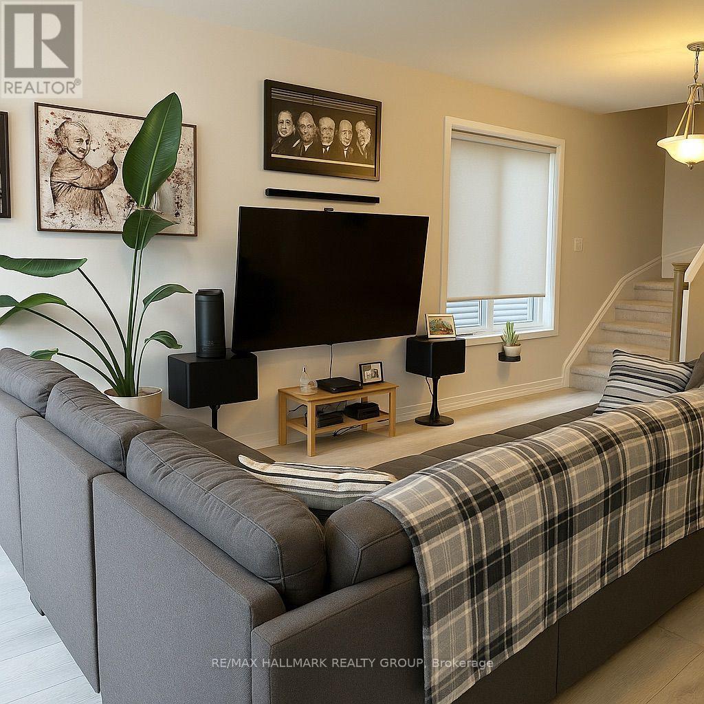 348 Raheen Court Ottawa Circuit, Ottawa, Ontario  K2C 3H2 - Photo 8 - X12437056