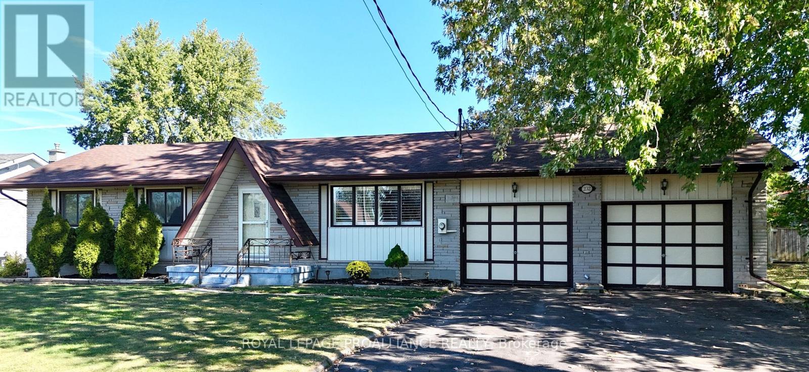 232 Montrose Road, Quinte West, Ontario  K8R 1A9 - Photo 1 - X12446509