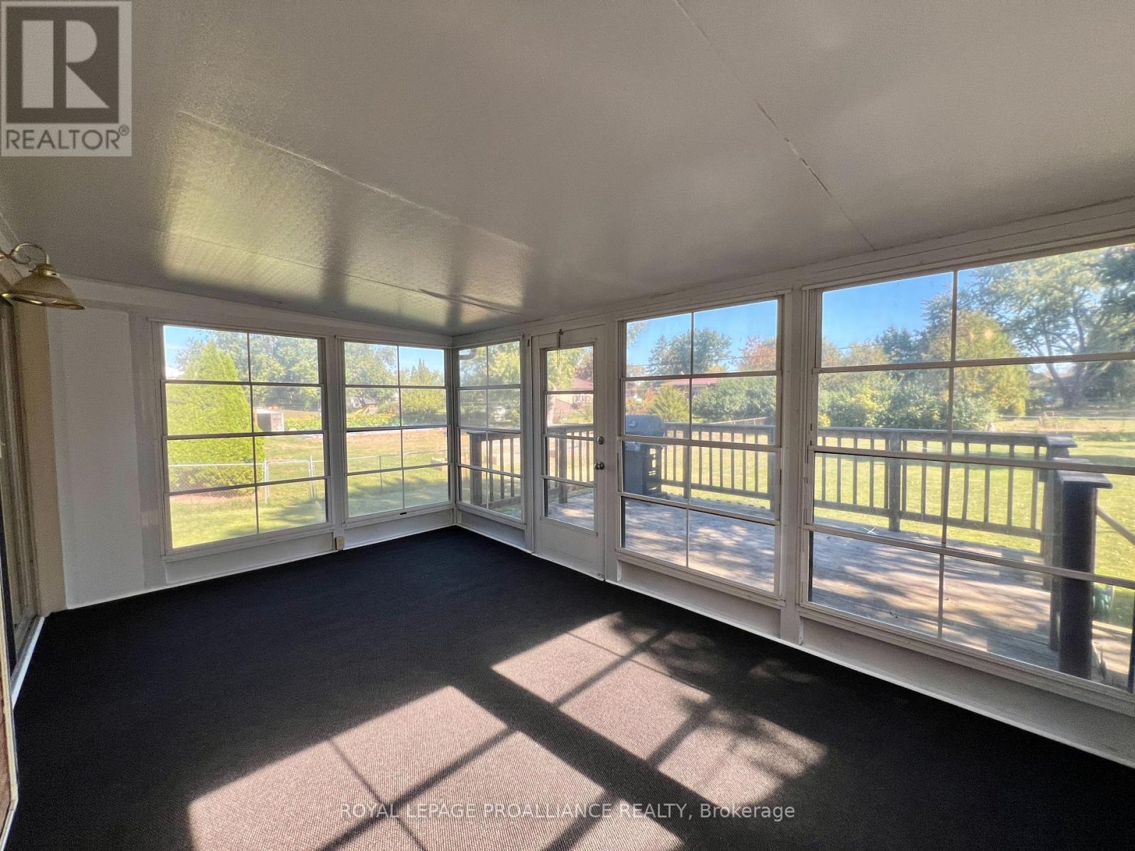 232 Montrose Road, Quinte West, Ontario  K8R 1A9 - Photo 17 - X12446509