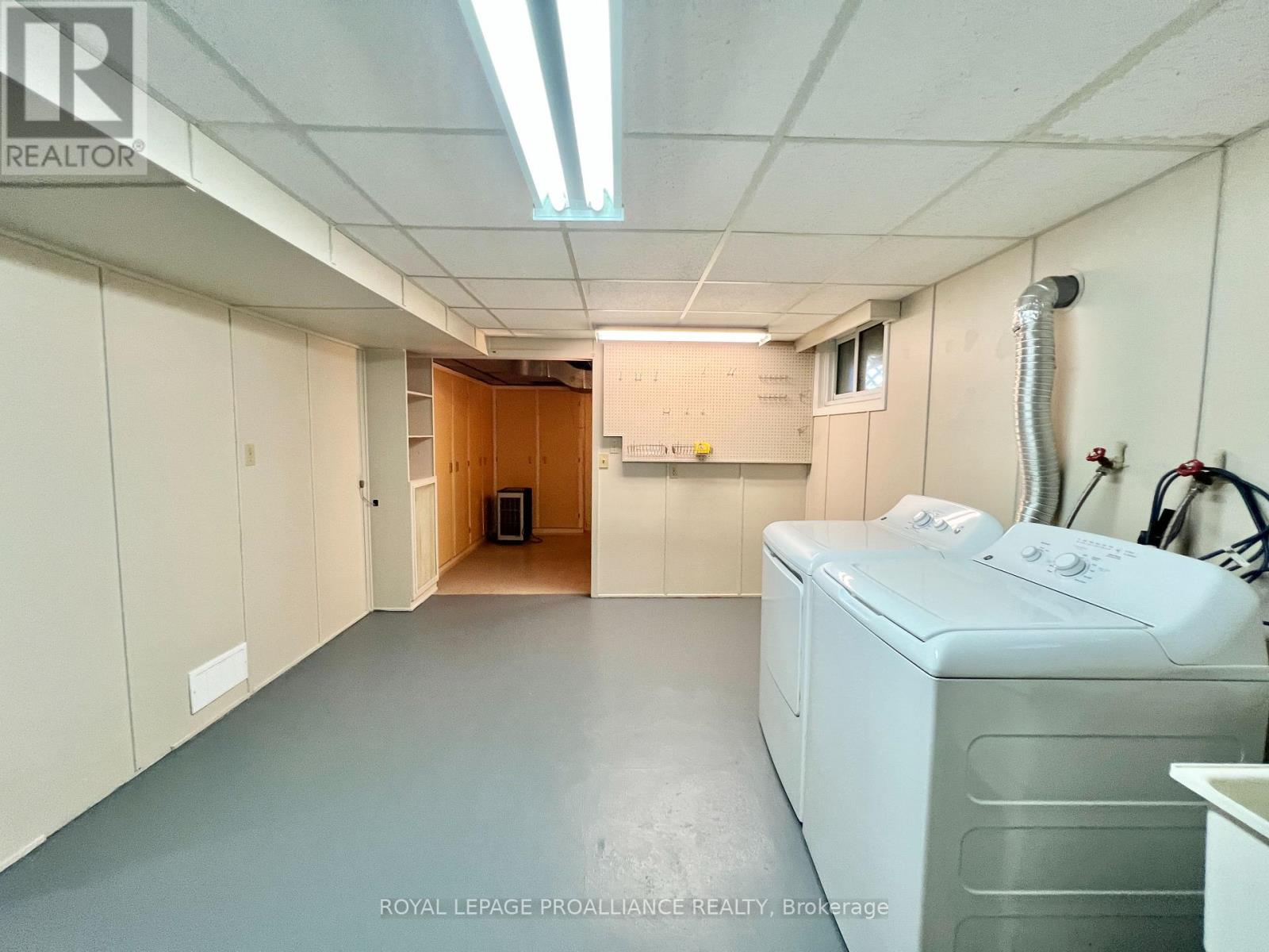 232 Montrose Road, Quinte West, Ontario  K8R 1A9 - Photo 22 - X12446509