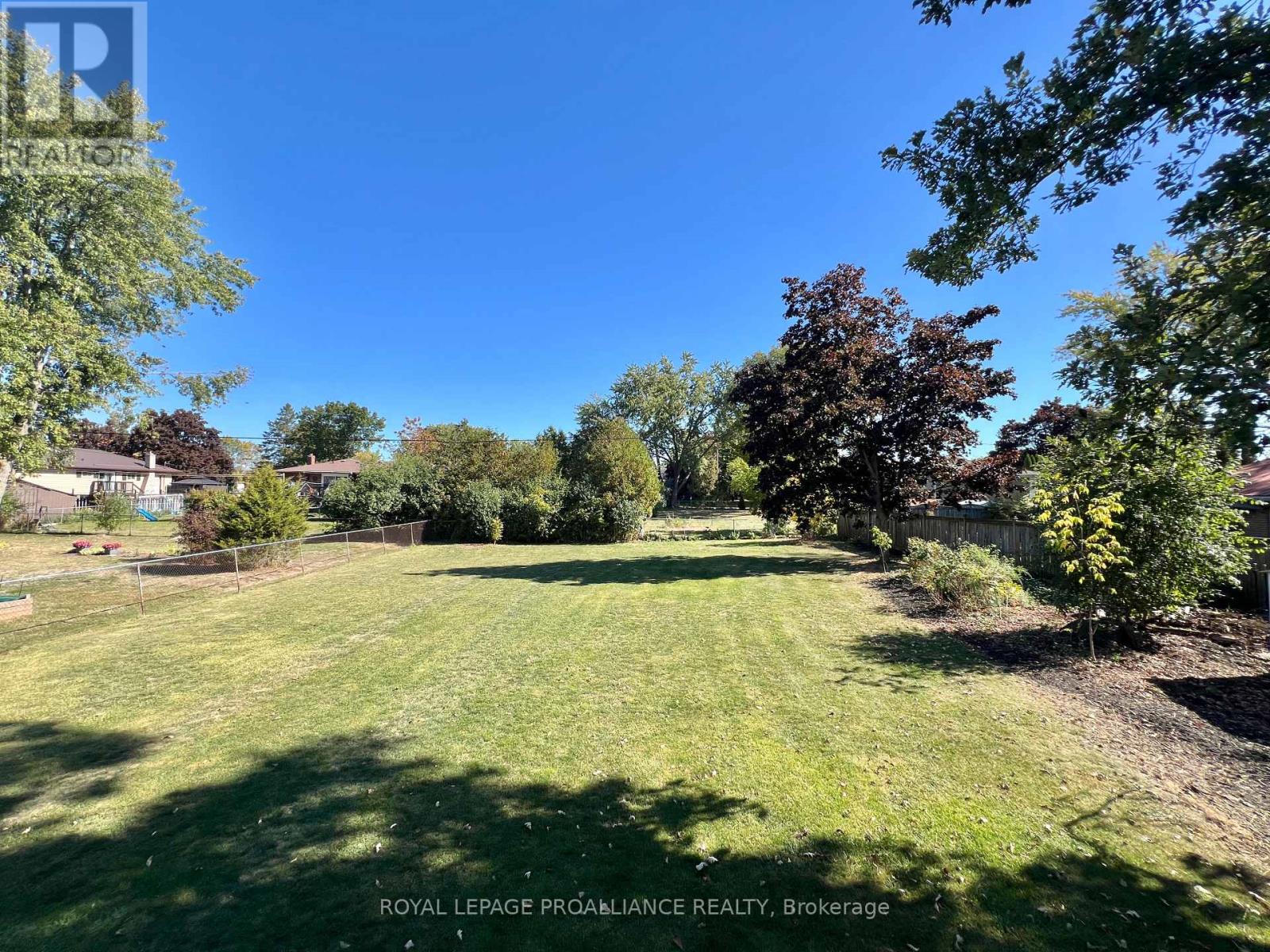 232 Montrose Road, Quinte West, Ontario  K8R 1A9 - Photo 28 - X12446509