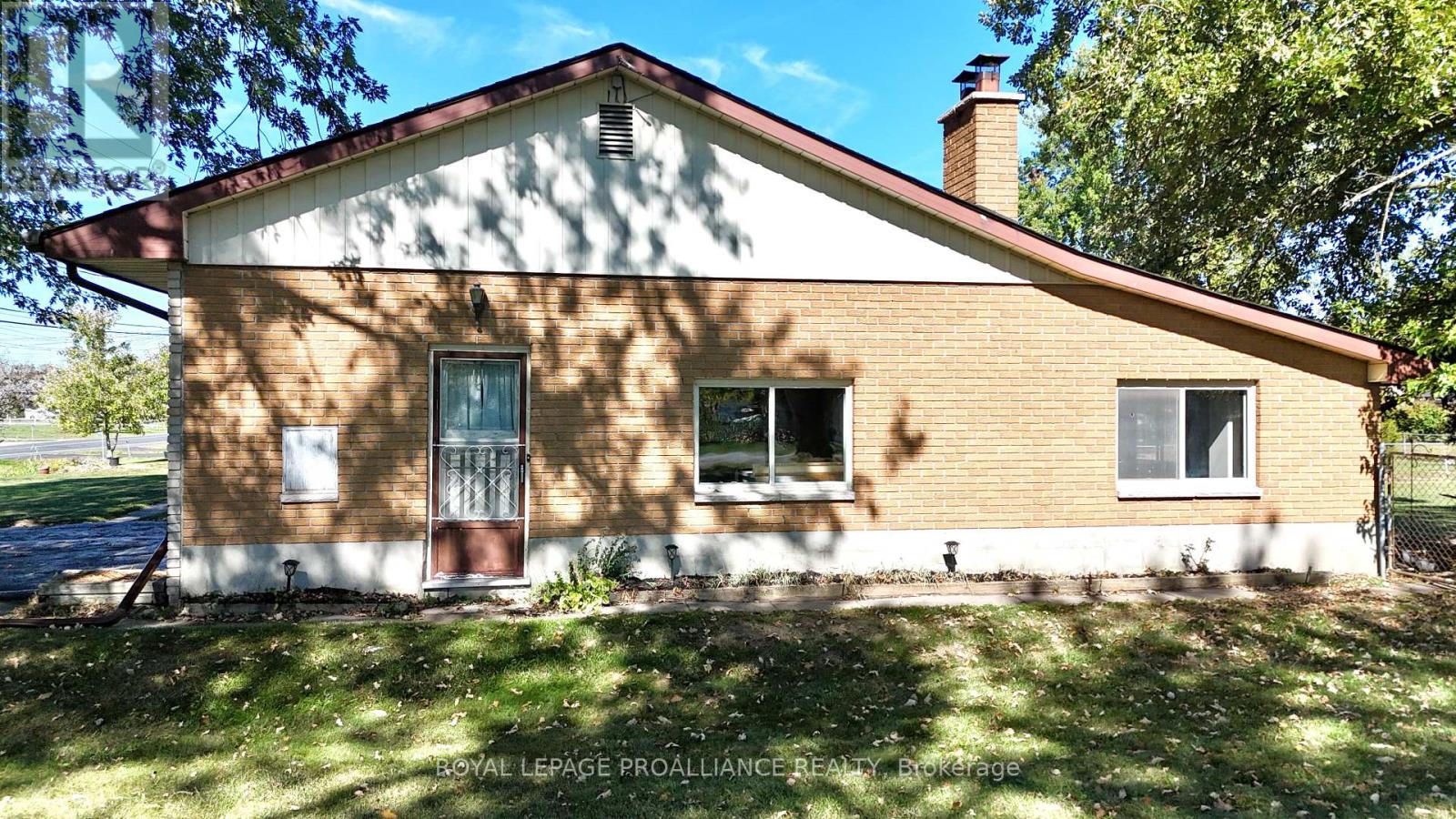 232 Montrose Road, Quinte West, Ontario  K8R 1A9 - Photo 29 - X12446509