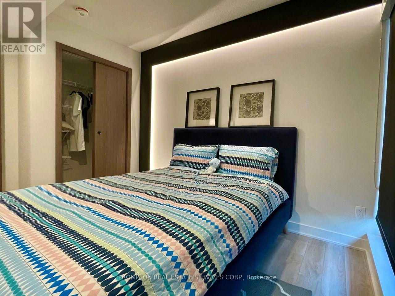 608 - 17 Bathurst Street, Toronto, Ontario  M5V 0N1 - Photo 5 - C12394271