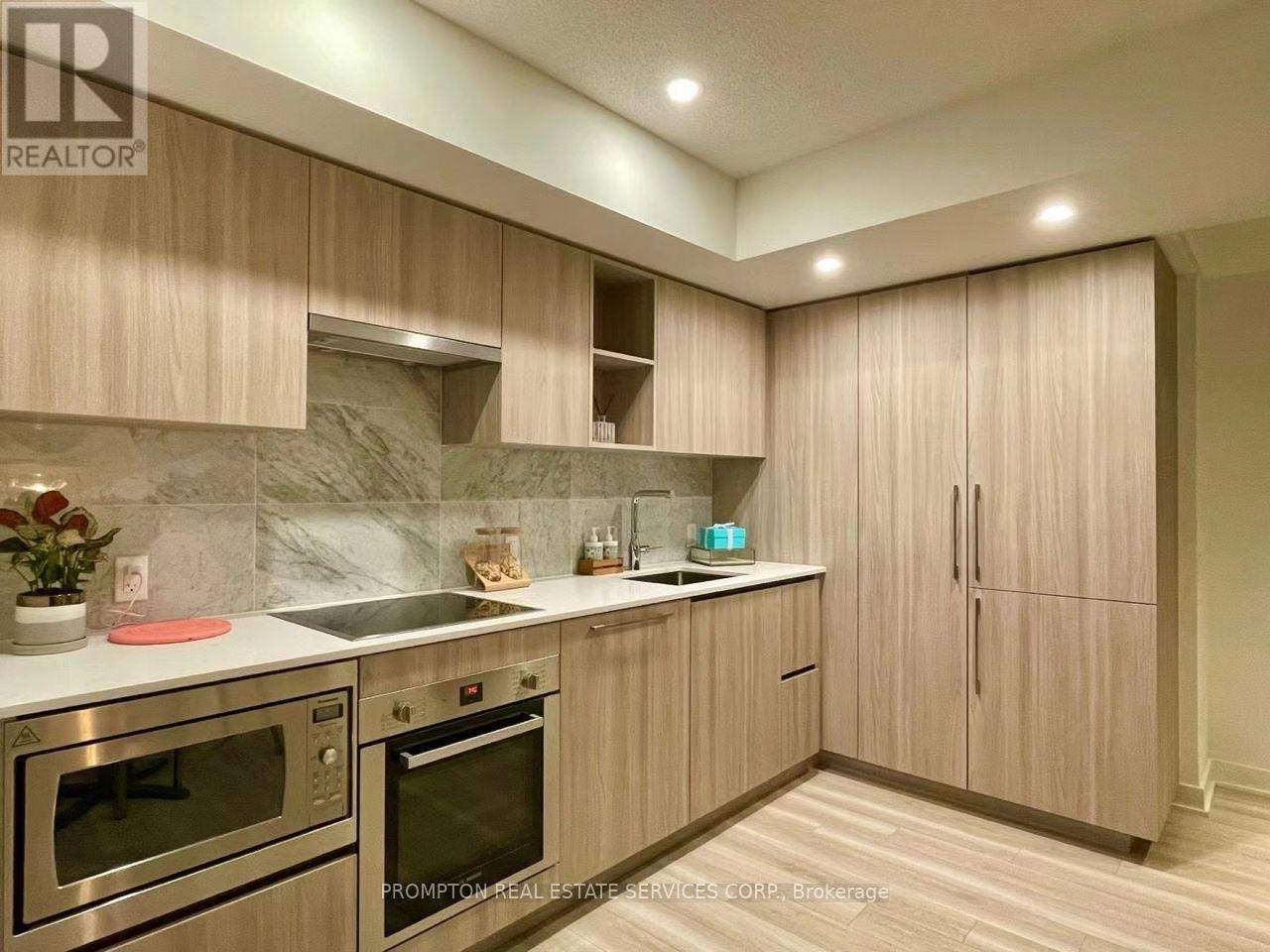 608 - 17 Bathurst Street, Toronto, Ontario  M5V 0N1 - Photo 3 - C12394271