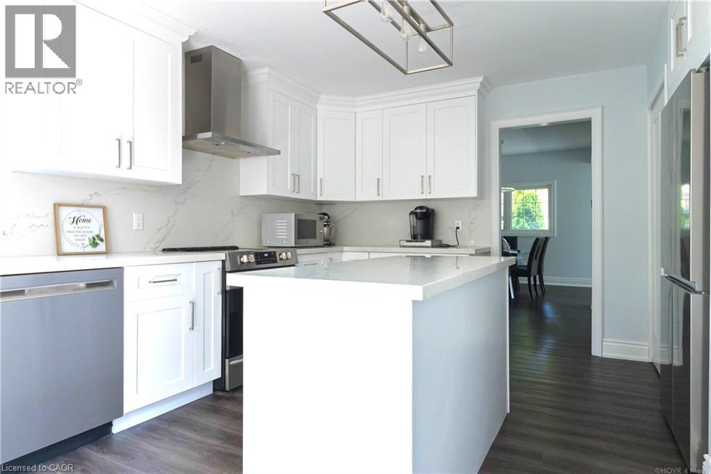 2390 Sinclair Circle, Burlington, Ontario  L7P 3C3 - Photo 10 - 40776617