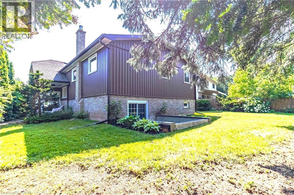 2390 Sinclair Circle, Burlington, Ontario  L7P 3C3 - Photo 22 - 40776617