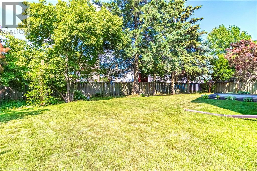 2390 Sinclair Circle, Burlington, Ontario  L7P 3C3 - Photo 25 - 40776617
