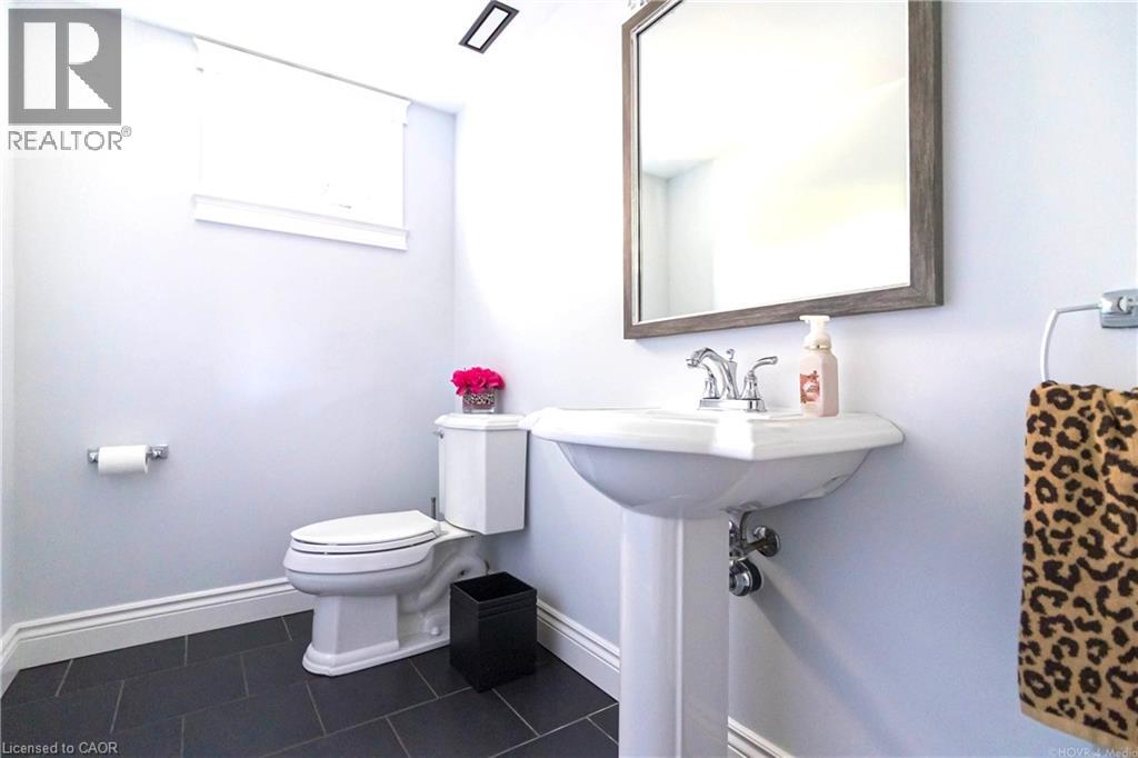 2390 Sinclair Circle, Burlington, Ontario  L7P 3C3 - Photo 28 - 40776617