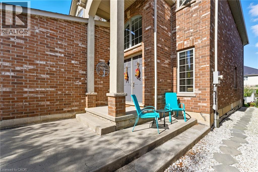 40 Benedict Place, Hamilton, Ontario  L9A 0A3 - Photo 4 - 40776583