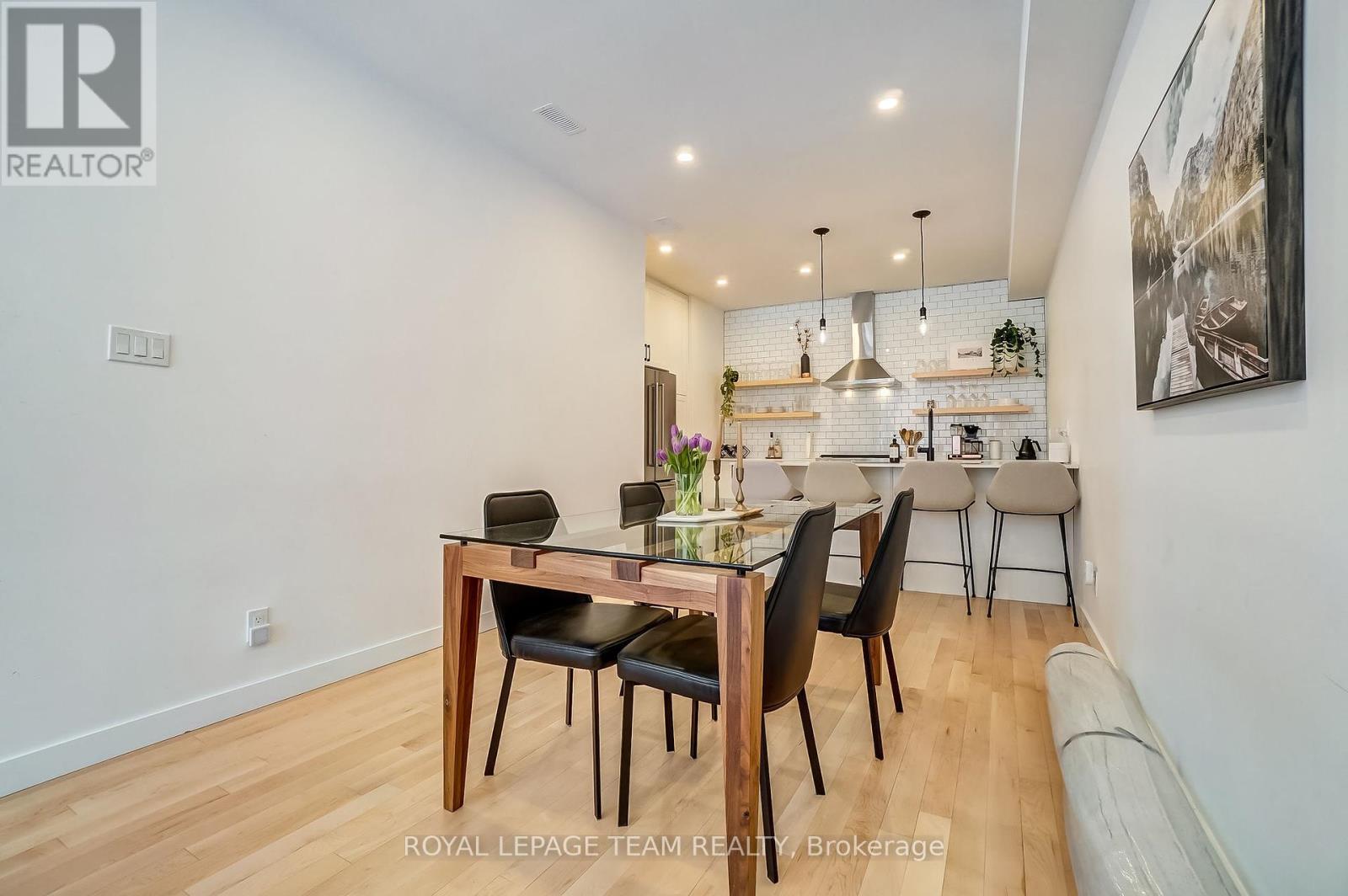123 Carruthers Avenue, Ottawa, Ontario  K1Y 1N4 - Photo 14 - X12443653