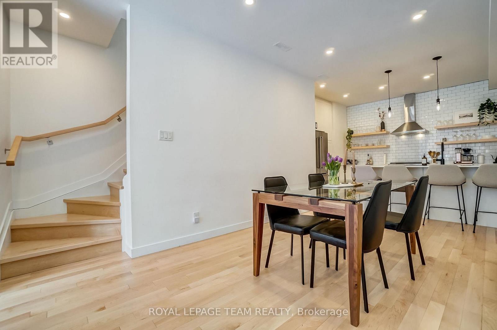 123 Carruthers Avenue, Ottawa, Ontario  K1Y 1N4 - Photo 11 - X12443653