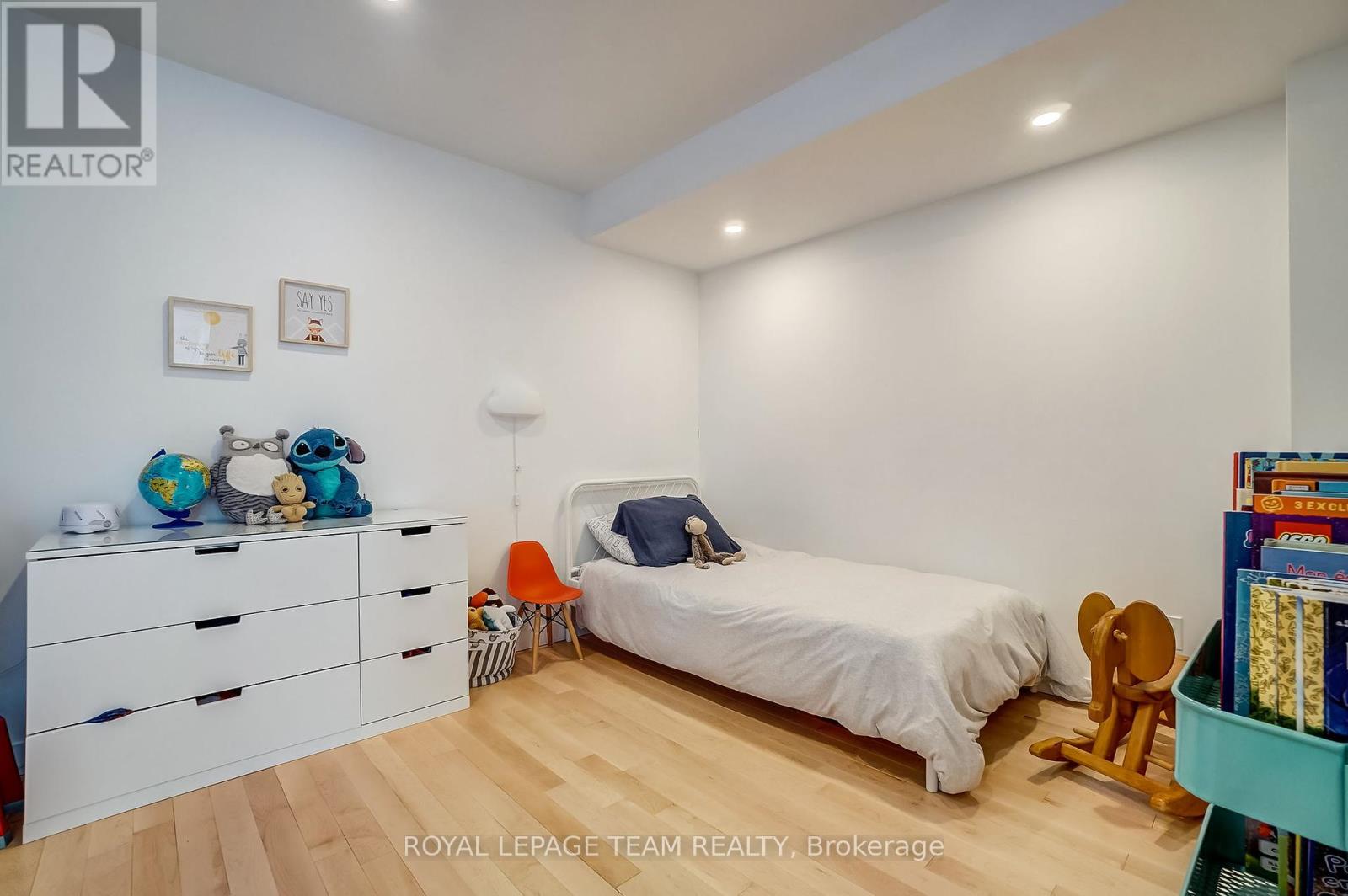 123 Carruthers Avenue, Ottawa, Ontario  K1Y 1N4 - Photo 41 - X12443653