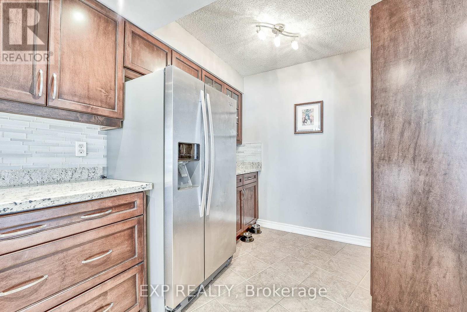 4235 Sherwoodtowne Boulevard, Mississauga, Ontario  L4Z 1W3 - Photo 15 - W12444555