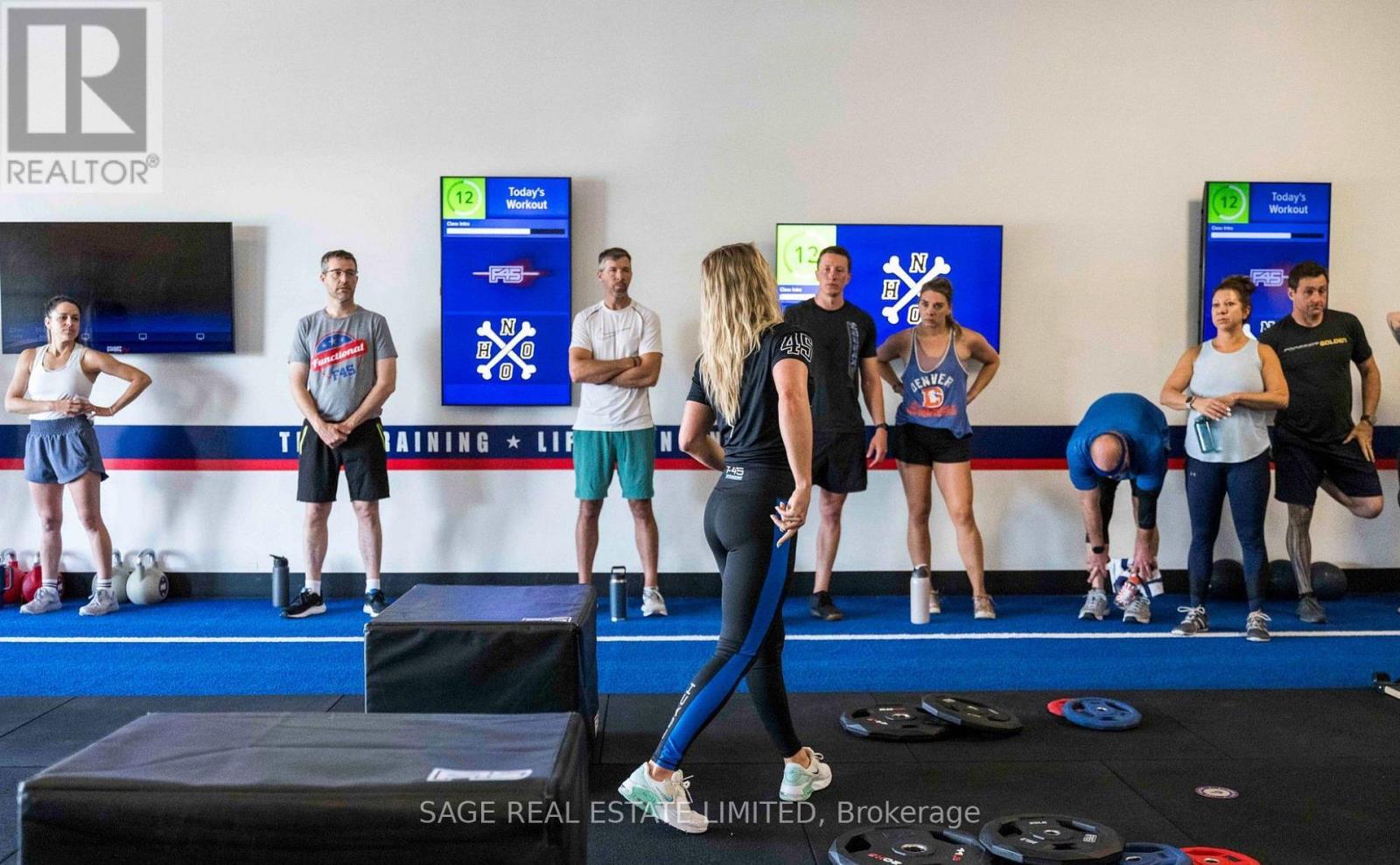 Unknown Address, ,     - Photo 2 - W12440288