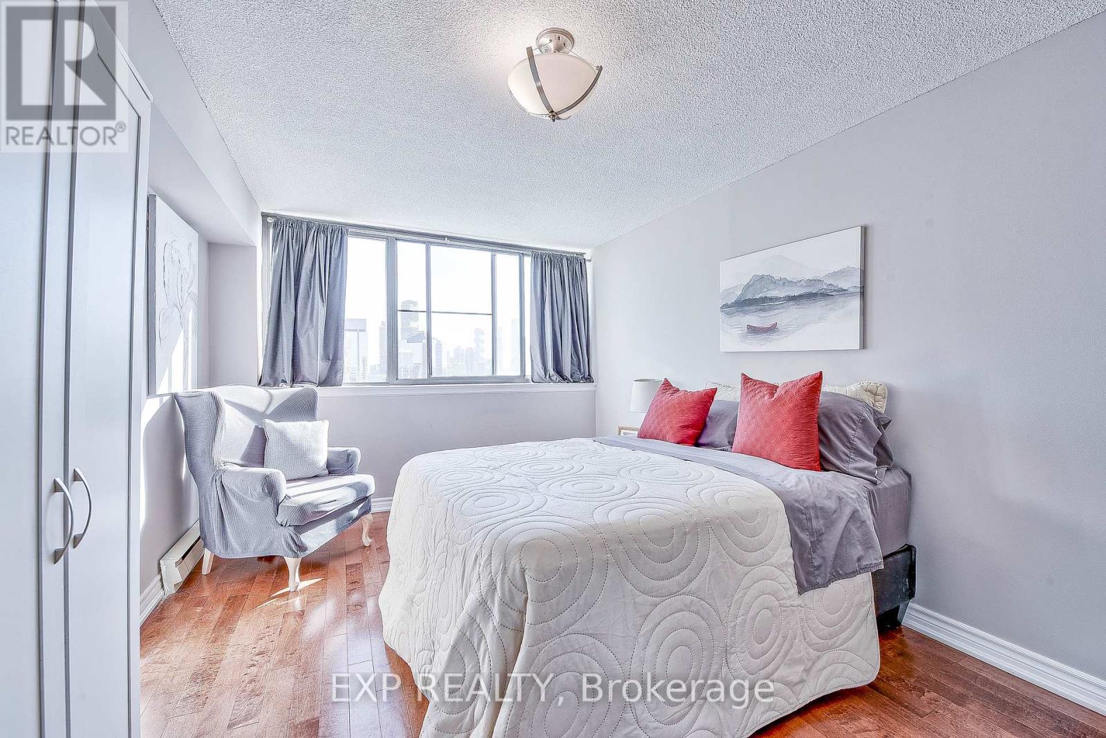 4235 Sherwoodtowne Boulevard, Mississauga, Ontario  L4Z 1W3 - Photo 18 - W12444555