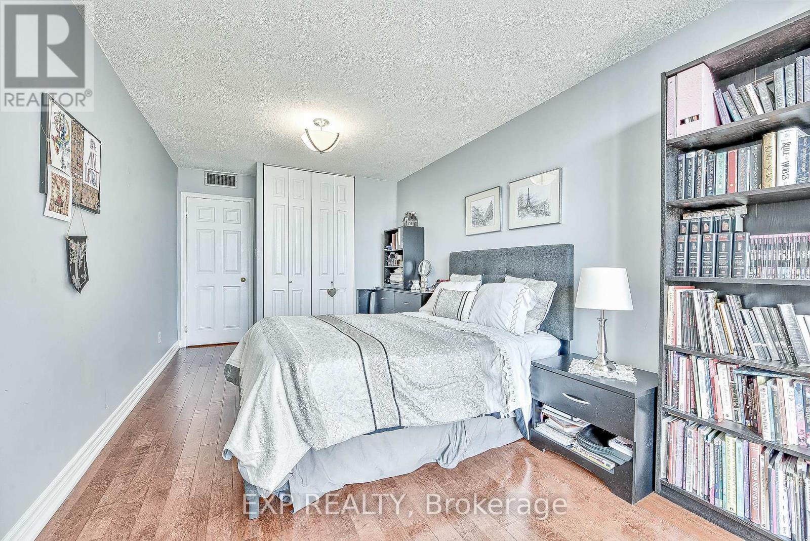 4235 Sherwoodtowne Boulevard, Mississauga, Ontario  L4Z 1W3 - Photo 22 - W12444555