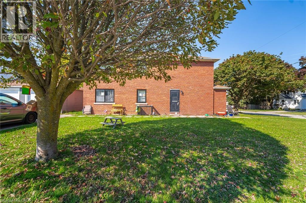 21 Beverley Street Unit# (Lower), Waterloo, Ontario  N2L 2H5 - Photo 3 - 40763500