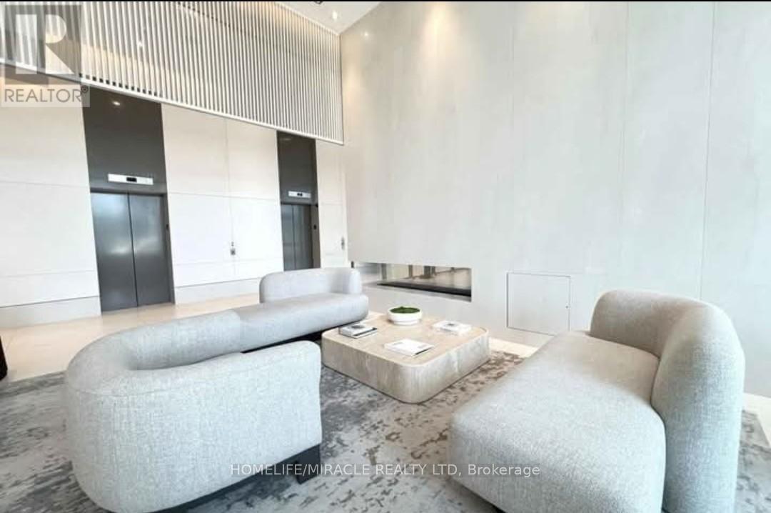 1411 - 28 Ann Street, Mississauga, Ontario  L5G 0E1 - Photo 2 - W12445439