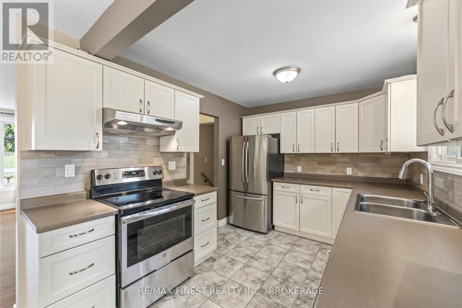 6 Marino Drive, Kingston, Ontario  K0H 1S0 - Photo 12 - X12446642