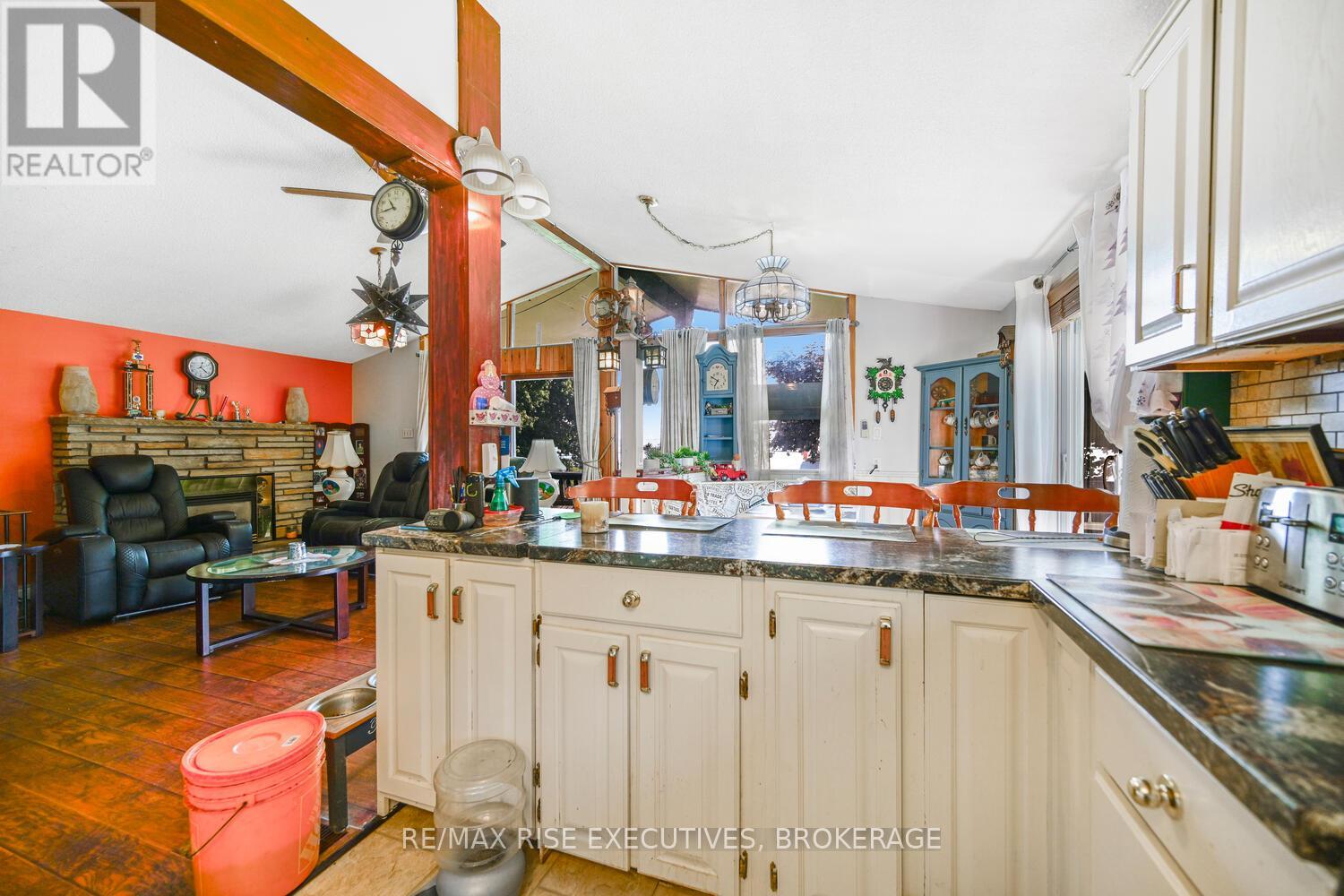 1578 County Road 2, Rideau Lakes, Ontario  K0E 1T0 - Photo 15 - X12446660