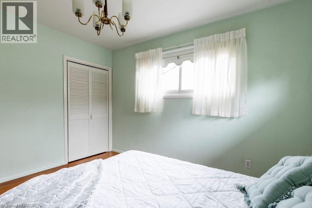 22 Dunning Court, Dundas, Ontario  L9H 4K6 - Photo 21 - 40773869