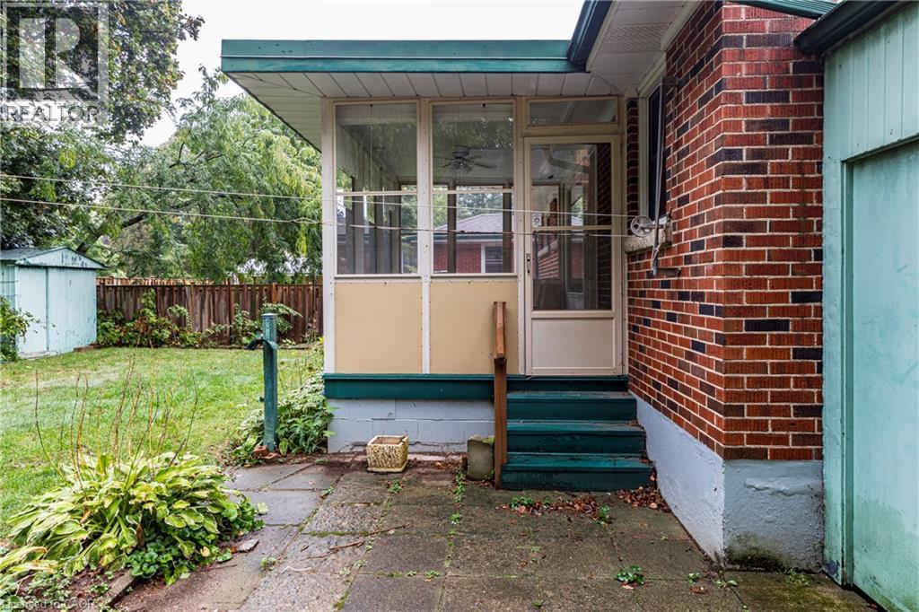22 Dunning Court, Dundas, Ontario  L9H 4K6 - Photo 42 - 40773869